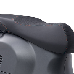 Black Saddle With Double Material and Stitchingwith Horizontal Heat Seal